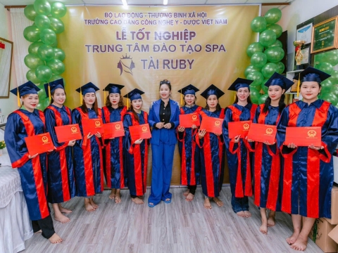 Lễ tốt nghiệp học viên