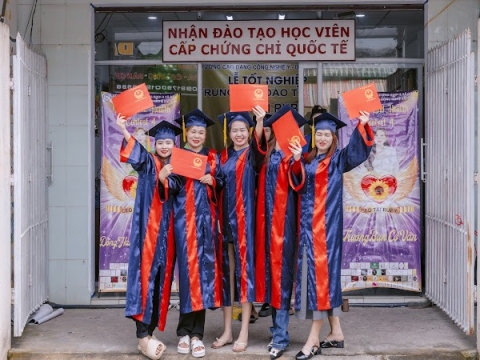 Lễ tốt nghiệp học viên