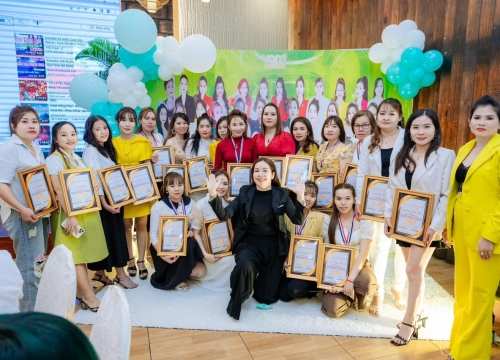 Mừng học viên tốt nghiệp